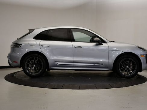 Certified 2026 Porsche Macan Turbo AWD/4WD image 8