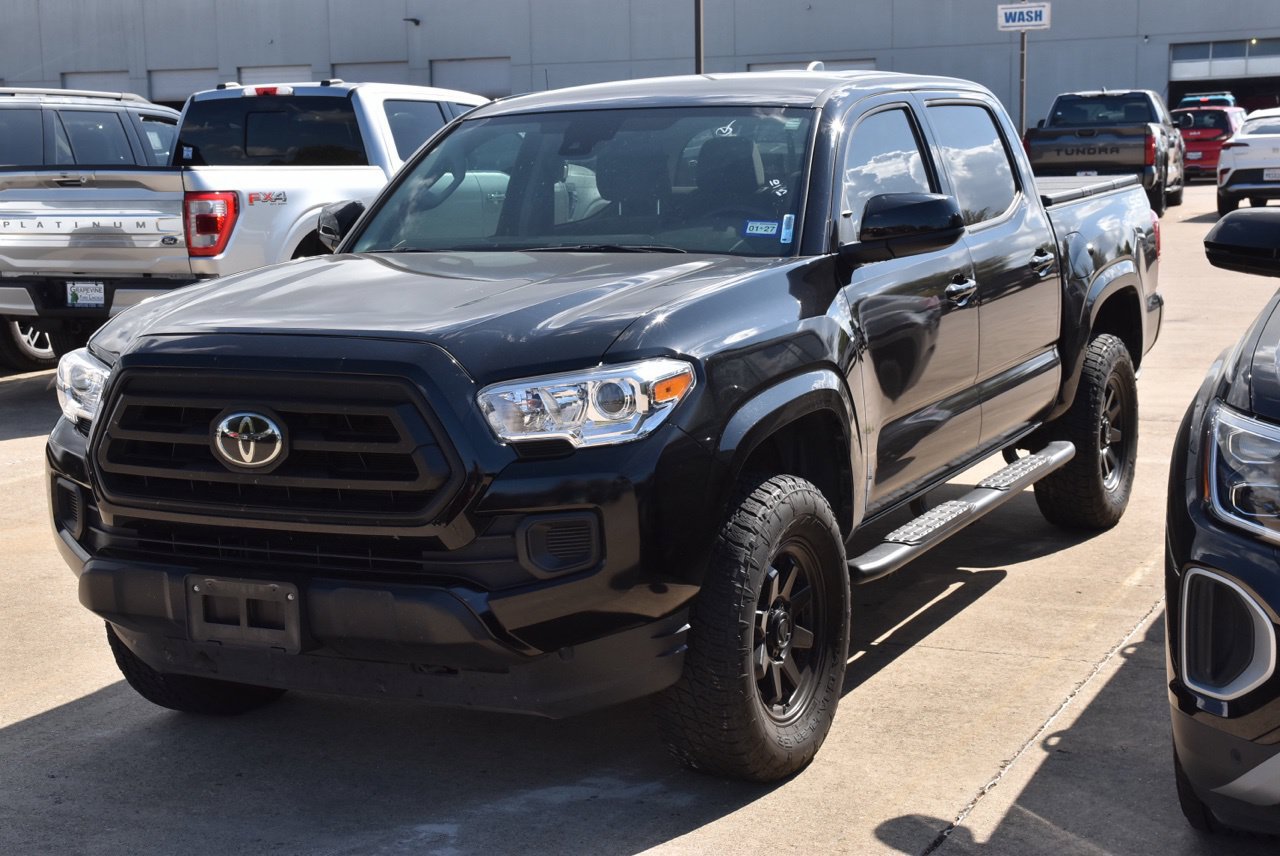 Used 2023 Toyota Tacoma SR AWD/4WD image 2