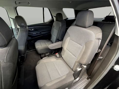Used 2021 Chevrolet Traverse LT FWD image 25