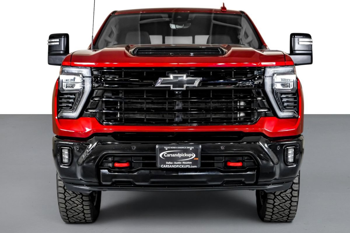Used 2025 Chevrolet Silverado 2500 LTZ w/ LTZ Plus Package AWD/4WD image 3
