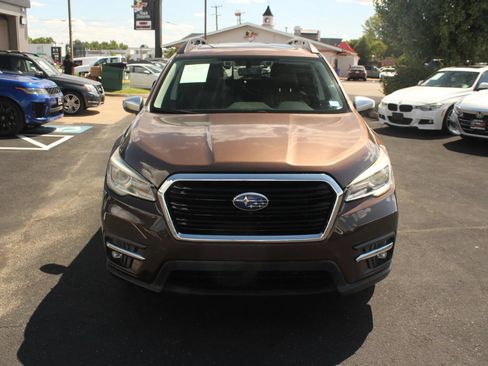 Used 2019 Subaru Ascent Touring AWD/4WD image 11