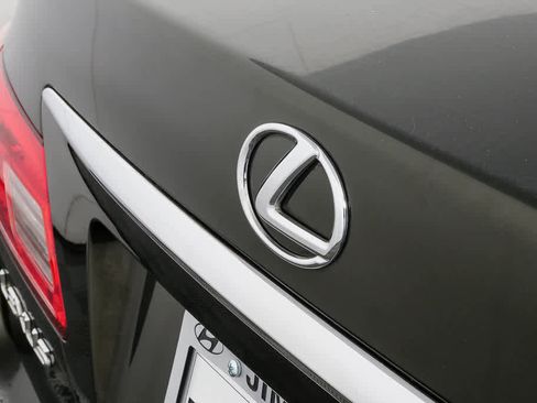 Used 2010 Lexus ES 350 image 32