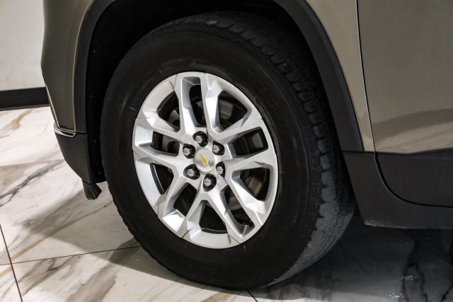 Used 2020 Chevrolet Traverse LT FWD image 52