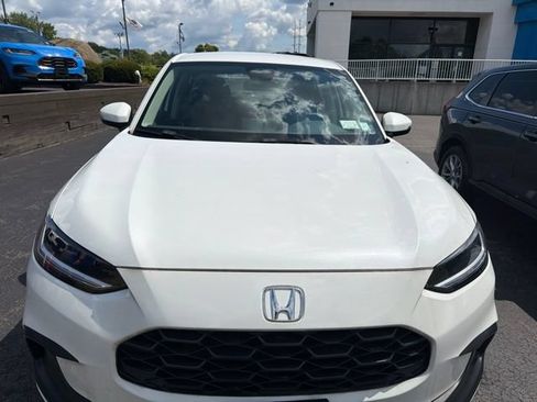 Used 2024 Honda HR-V LX image 2