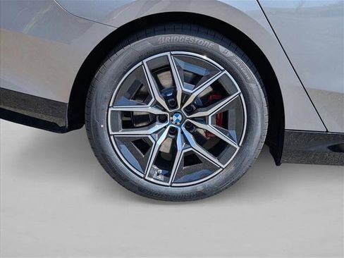 New 2026 BMW i5 eDrive40 w/ M Sport Package RWD image 11