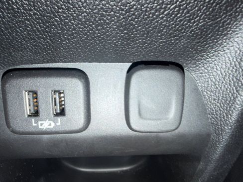 Used 2019 Chevrolet Colorado LT w/ LT Convenience Package RWD image 30