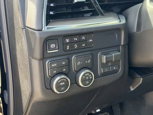 New 2026 Chevrolet Suburban Z71 w/ Z71 Off-Road Package AWD/4WD image 28