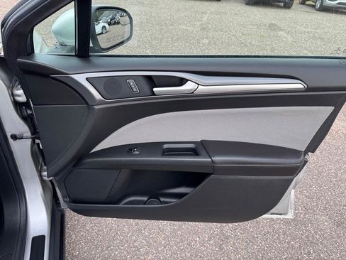 Used 2014 Ford Fusion S FWD image 27