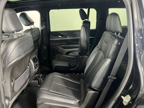 Used 2024 Jeep Grand Cherokee L Limited w/ Luxury Tech Group II image 21