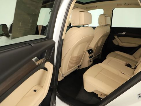 Used 2021 Audi Q5 Prestige w/ Prestige Package image 27