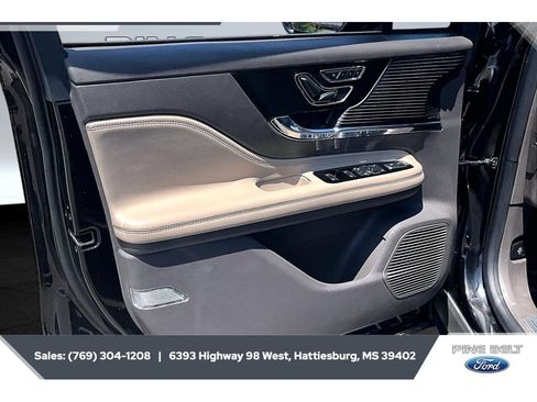 Used 2022 Lincoln Corsair FWD image 16