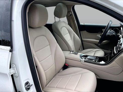 Used 2021 Mercedes-Benz GLC 300 image 8