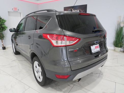 Used 2016 Ford Escape SE w/ Equipment Group 201A AWD/4WD image 5