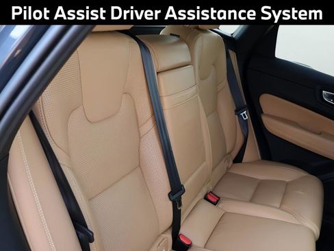 Used 2021 Volvo XC60 T5 Inscription w/ Advanced Package image 15