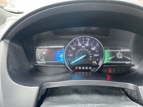 Used 2017 Ford Explorer Limited image 10