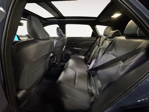 New 2025 Toyota Crown Signia image 13