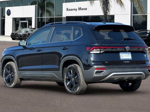 New 2025 Volkswagen Taos SE image 6