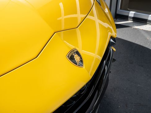 Used 2024 Lamborghini Urus Performante image 16