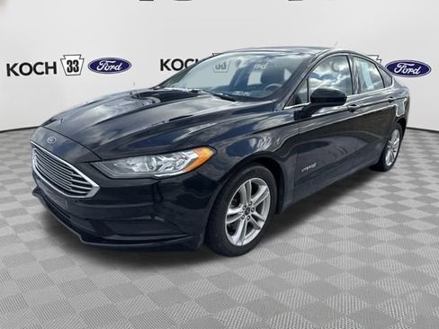 Used 2018 Ford Fusion SE image 3