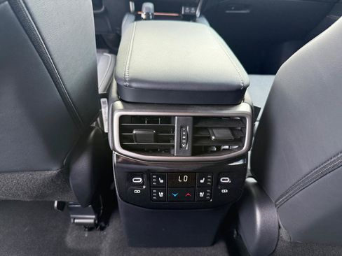 Used 2025 Lexus RX 350 AWD image 17