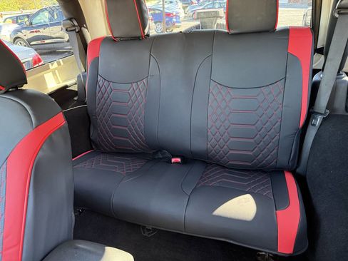 Used 2013 Jeep Wrangler Sport image 14