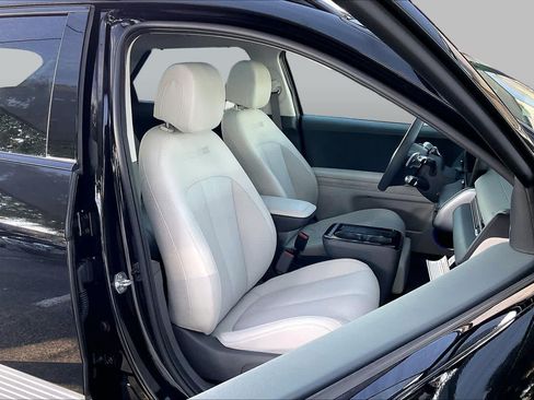 Certified 2025 Hyundai Ioniq 5 Limited RWD image 8