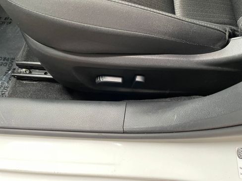 Used 2025 Nissan Altima 2.5 SV image 23