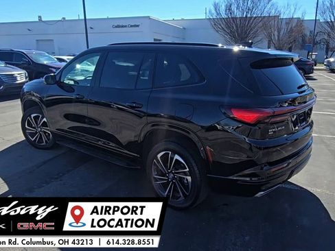 Used 2025 Buick Enclave Sport Touring w/ Power Package image 7