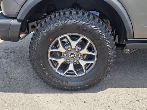 New 2025 Ford Bronco Badlands image 12