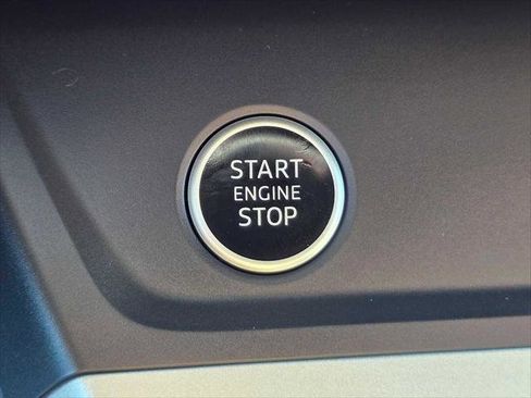 New 2025 Audi Q3 2.0T Premium image 36