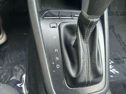 Used 2021 Kia Rio S image 12