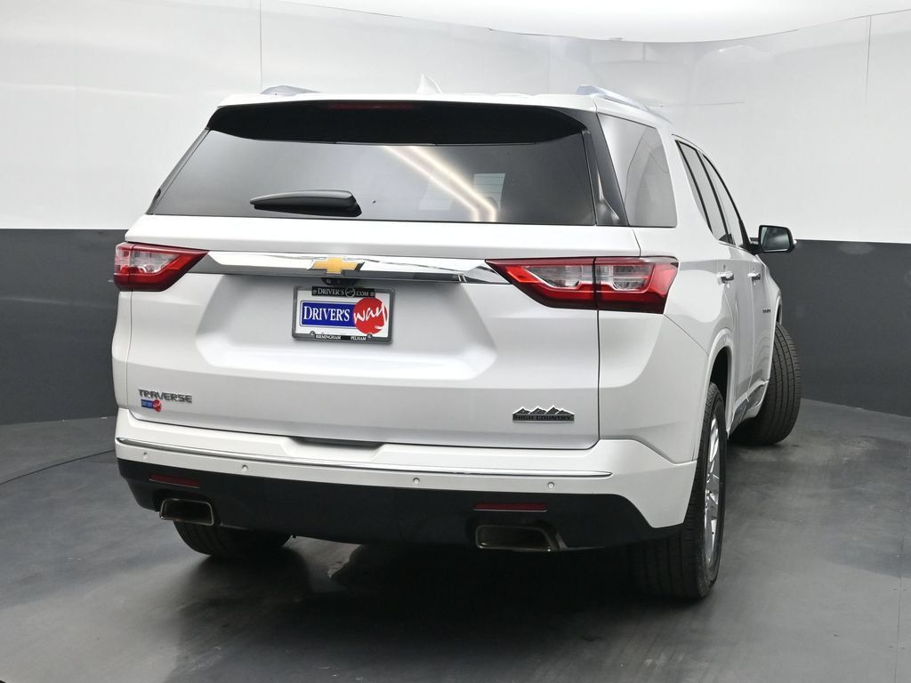 Used 2021 Chevrolet Traverse High Country FWD image 43