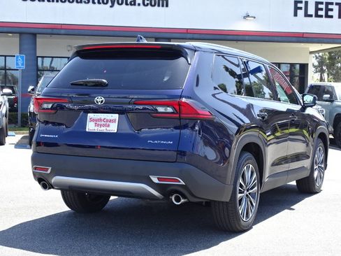New 2026 Toyota Grand Highlander Platinum AWD/4WD image 5