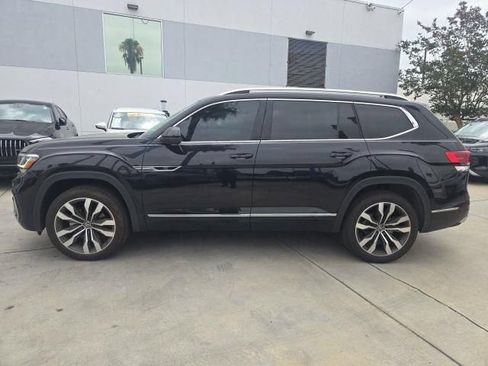 Used 2023 Volkswagen Atlas SEL Premium AWD/4WD image 4