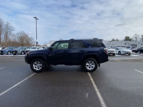 Used 2020 Toyota 4Runner SR5 image 6
