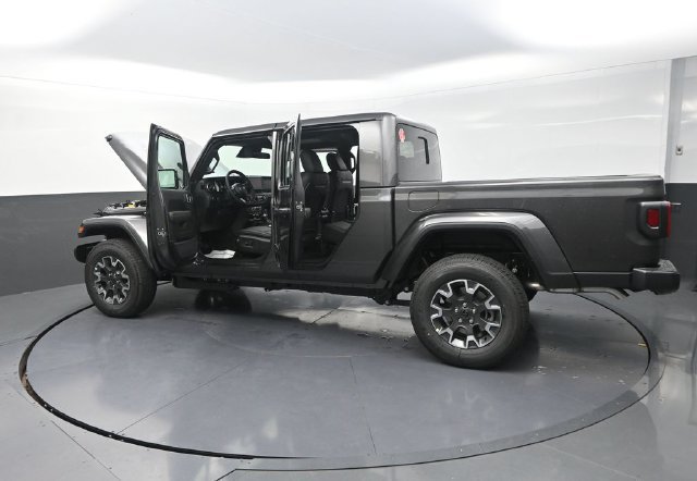 New 2026 Jeep Gladiator Sport AWD/4WD image 32