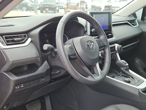 Used 2024 Toyota RAV4 XLE Premium image 10