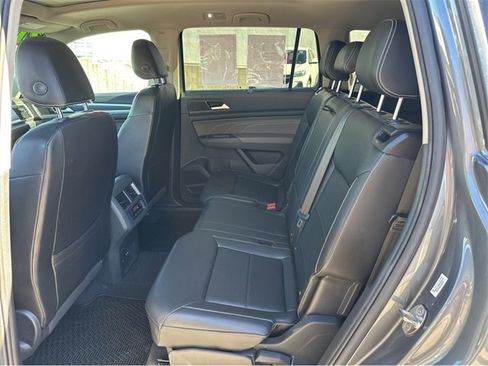 Used 2021 Volkswagen Atlas SEL R-Line image 14