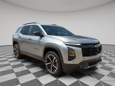 New 2026 Chevrolet Equinox RS w/ Convenience Package III FWD image 7