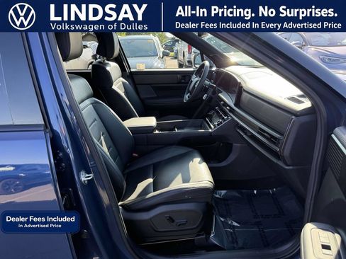 Used 2025 Hyundai Santa Fe Calligraphy AWD/4WD image 12
