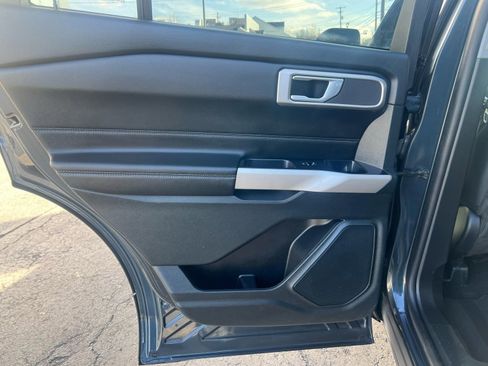 Used 2023 Ford Explorer XLT w/ Class IV Trailer Tow Package image 19