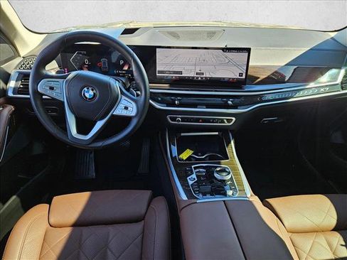 Certified 2024 BMW X7 xDrive40i image 18