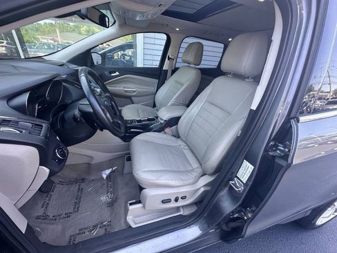 Used 2014 Ford Escape Titanium w/ Equipment Group 401A AWD/4WD image 12