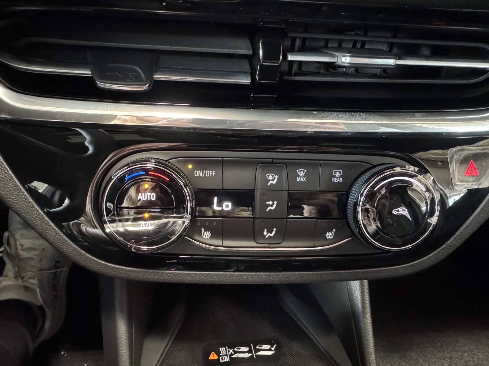 New 2026 Buick Envista Sport Touring w/ Convenience I Package FWD image 22