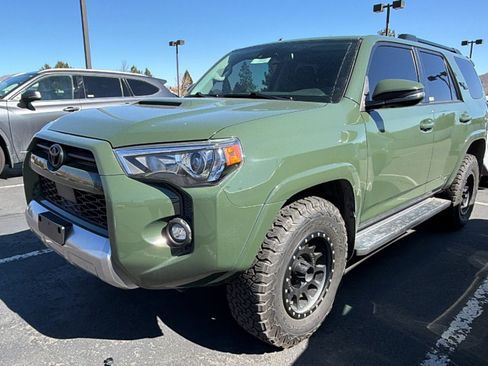 Certified 2022 Toyota 4Runner TRD Off-Road Premium w/ Moonroof Package image 4