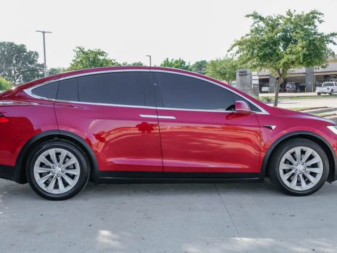 Used 2017 Tesla Model X 75D AWD/4WD image 7