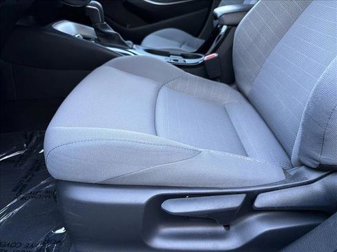 Used 2023 Toyota Corolla SE w/ Carpet Mat Package (TMS) FWD image 10