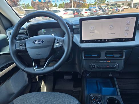 Used 2025 Ford Maverick XLT w/ XLT Luxury Package FWD image 11