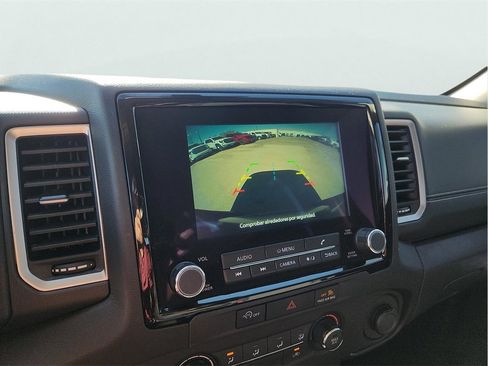 Used 2024 Nissan Frontier SV image 23