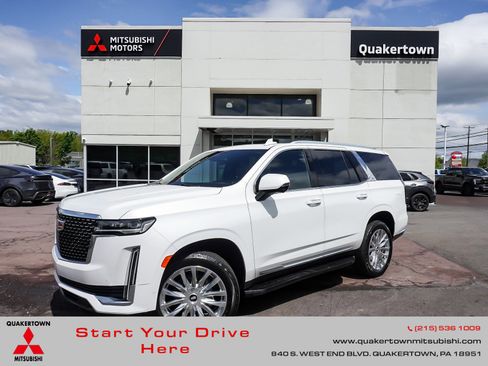 Used 2023 Cadillac Escalade Premium Luxury AWD/4WD image 1